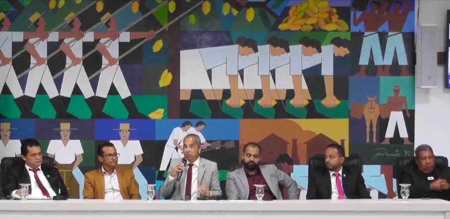 Camacã: Prefeito Paulo do Gás prestigia a posse do Presidente da Câmara Lucas Muniz